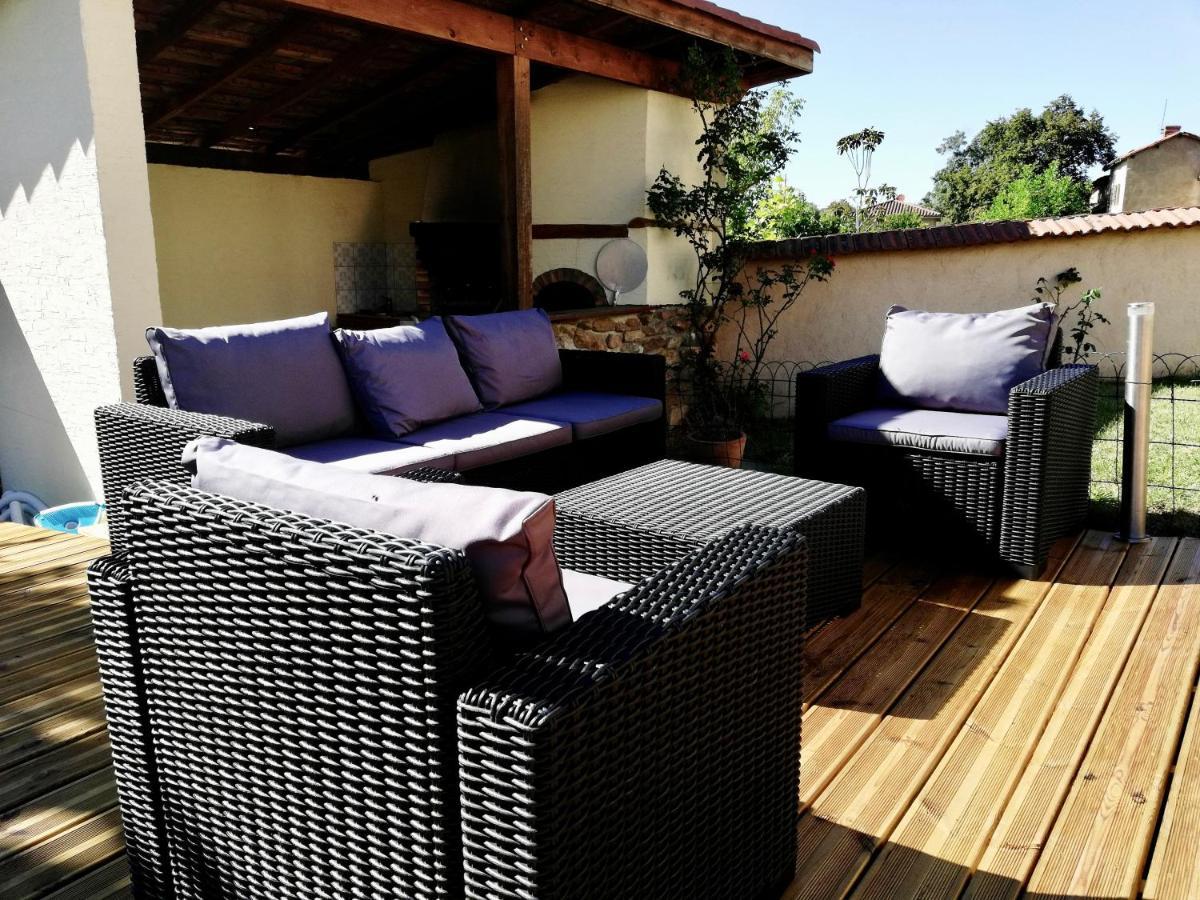Chambres D'Hotes Le Clos Saint-Pierre-la-Palud ภายนอก รูปภาพ